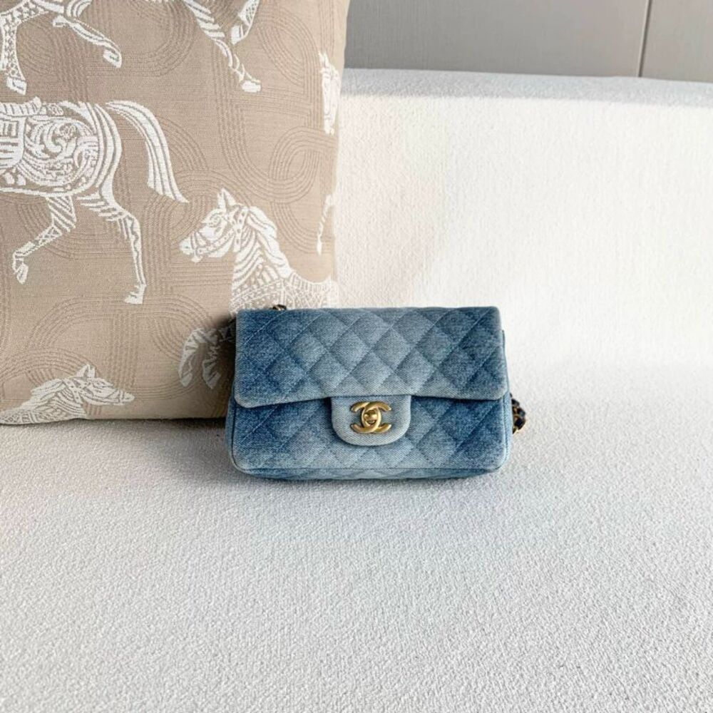 Chanel Women Pre-Loved Bag Very Good Condition